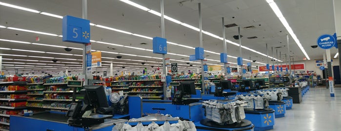 Walmart Supercenter is one of Four square.