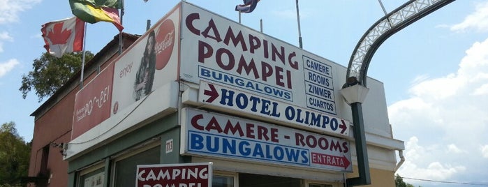 Camping Pompei is one of Carl'ın Beğendiği Mekanlar.