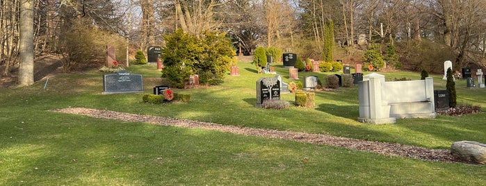 Mount Pleasant Cemetery is one of Hônye Møøn🕊💞.