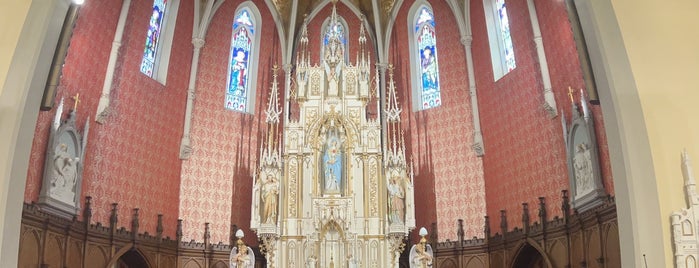 St. Mary's Parish is one of Locais curtidos por Joe.