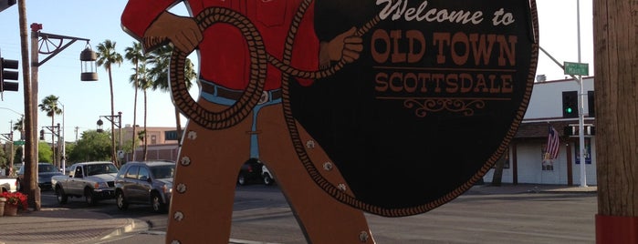 Old Town Scottsdale is one of Locais curtidos por Kimmie D.