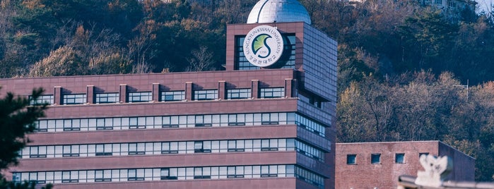 Sungkyunkwan University is one of Seoul🇰🇷.