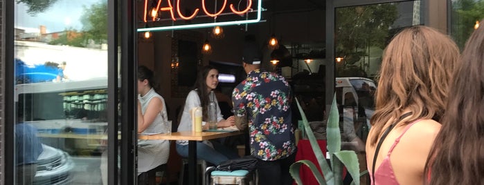 La Capital Tacos is one of Yasemin'in Kaydettiği Mekanlar.