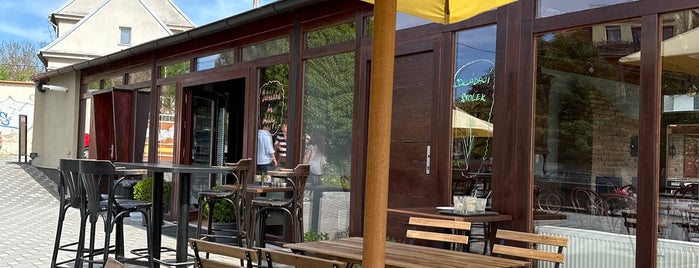 River Café is one of Mista v okoli Brandysa.