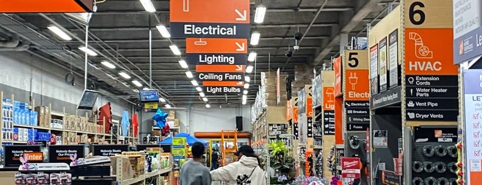 The Home Depot is one of Chi-town - Nik grindin'.