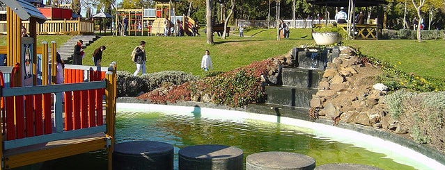 Parque Infantil Serafina is one of Lugares guardados de Insight.