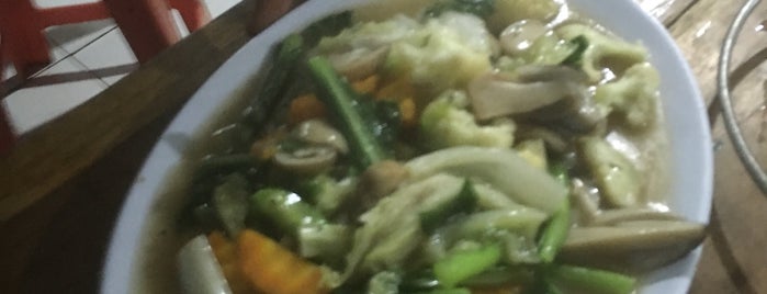 Kheray Indah Chinesse Food is one of Kuliner Jogja.