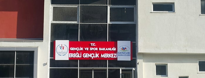 Kdz.Ereğli Gençlik Merkezi Kemer is one of สถานที่ที่ Yusuf Kaan ถูกใจ.