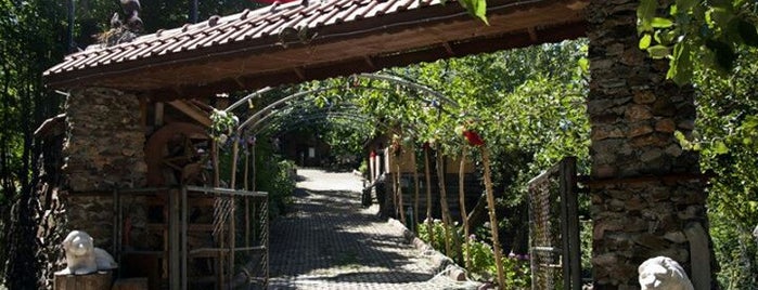 Zirve Dağ Evleri Tatil Köyü is one of Şehirdışı.