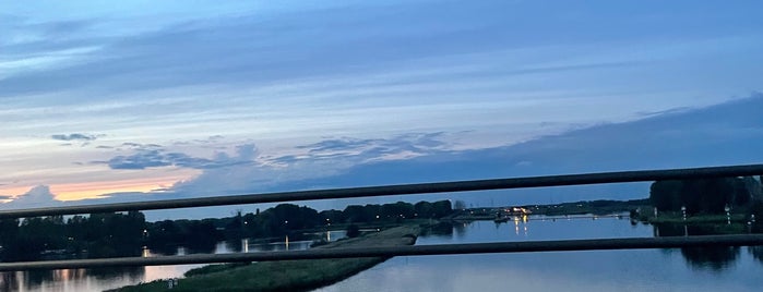 Louis Raemaekersbrug is one of Best of Roermond, Netherlands.