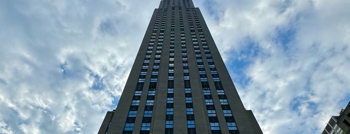 Rockefeller Plaza is one of YYC↔️NYC.