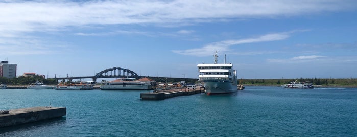 euglena-Ishigaki Ferry Terminal is one of favorits.
