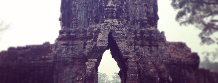 Angkor Thom (អង្គរធំ) is one of Cambodia.