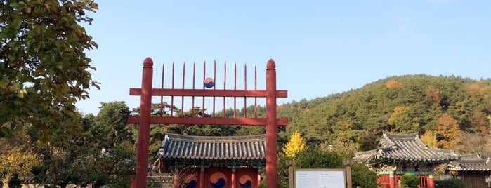 숭신전 is one of 경주 / 慶州 / Gyeongju.