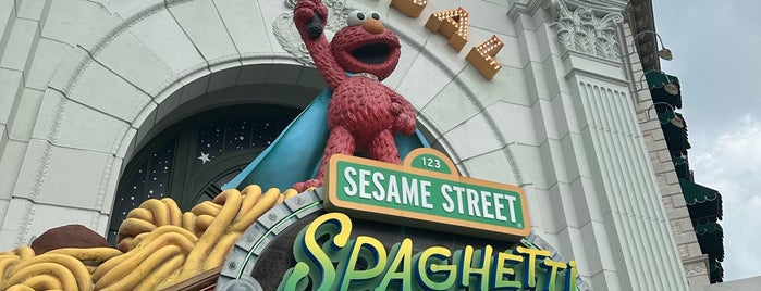 Sesame Street Spaghetti Space Chase is one of Baki Vako Haru.