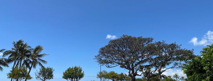 Ala Moana Beach Park is one of Oahu.