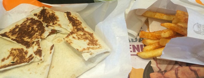 Taco Bell is one of joanpccomさんのお気に入りスポット.