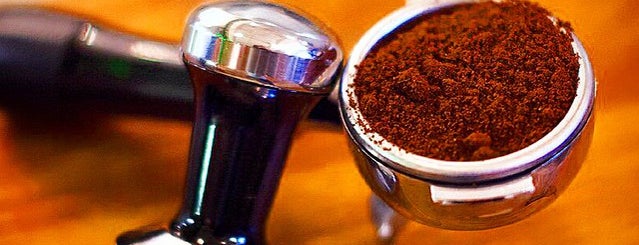 Plantacia Coffee is one of Tempat yang Disukai Fedor.
