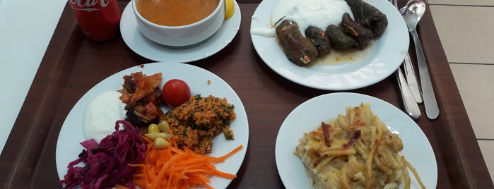 Efe Cafe Restaurant is one of Basak'ın Beğendiği Mekanlar.