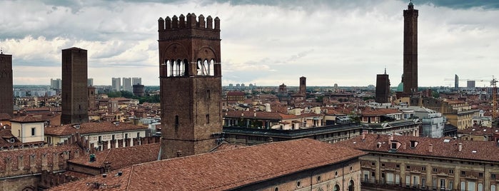 Torre Accursio (o dell'Orologio) is one of Bologna.