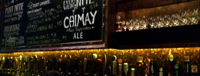 Flying Saucer Draught Emporium is one of Courtney 님이 저장한 장소.
