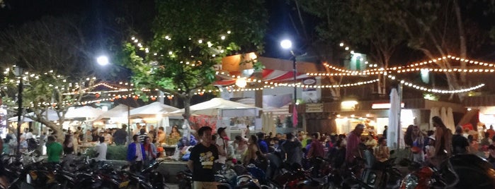 Night Market Street Food is one of Cambodia/Laos.