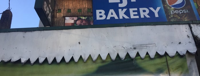 LJP Bakery is one of สถานที่ที่ Jaymee ถูกใจ.