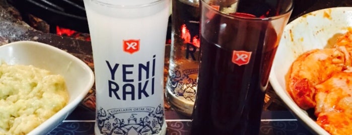 Papuli Restaurant is one of Etem'in Beğendiği Mekanlar.
