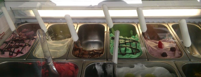 Gelato Italiano is one of Cristina 님이 좋아한 장소.