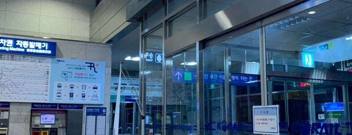 신창역 is one of 수도권 도시철도 2.