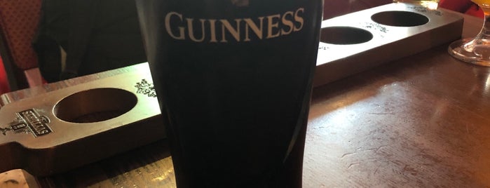 Irish mese pub