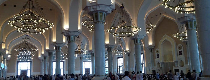 Grand Mosque is one of DoHa, QaTar.