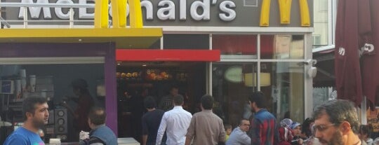 McDonald's is one of Tempat yang Disukai Barış.