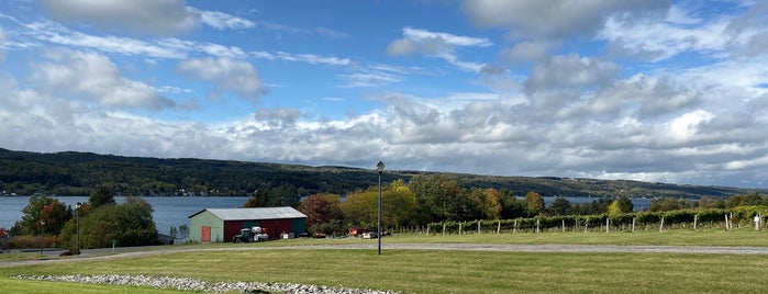 Rooster Hill Vineyards is one of Finger lakes wineries.