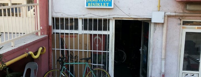 Şampiyon Bisiklet is one of Orte, die Π gefallen.