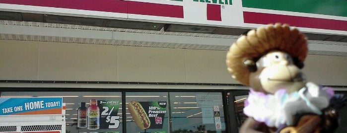 7-Eleven is one of Orte, die Brad gefallen.