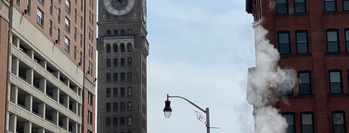 Bromo Seltzer Arts Tower is one of Baltimore, MD.