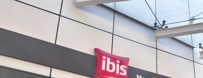 Ibis is one of Hoteles que he visitado!!!.