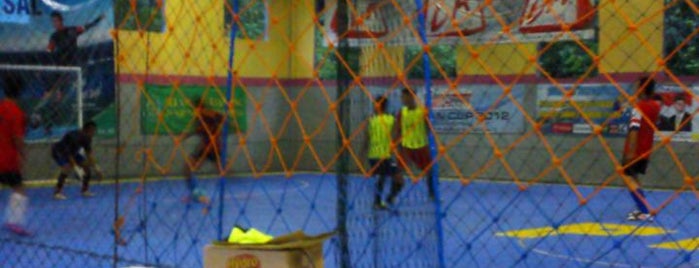 PMC Futsal (International Futsal Court In Kab. Tabalong Kalsel) is one of Lapangan Futsal.