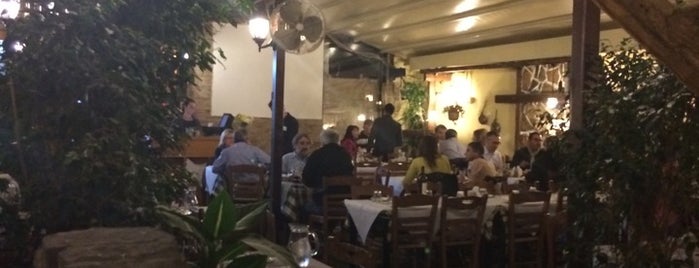 Ροζαλία is one of Athens Best: Spots with a patio.