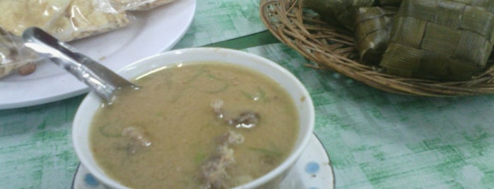 Coto Daeng Bagadang is one of food culinary.