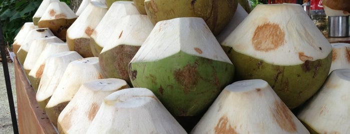 Coconut Stall @ Fortuna Court is one of Lieux qui ont plu à IG @antskong.