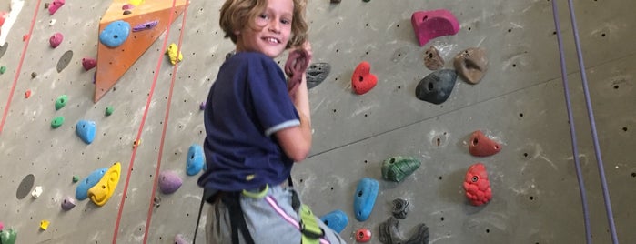 Blueberry Hill is one of Climbing Gyms.