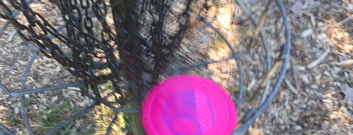 Hoover Disc Golf is one of Orte, die Ross gefallen.