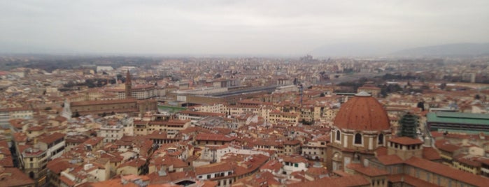 Campanile di Giotto is one of Lance'nin Beğendiği Mekanlar.