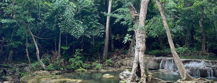 Erawan Waterfall 1st Level "Lhai Keun Lung" is one of กาญจนบุรี.