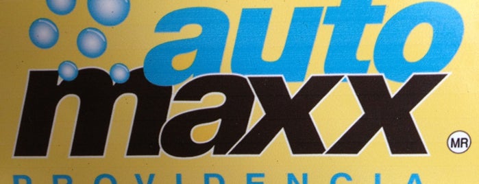 Automaxx autolavado is one of Lieux qui ont plu à Susana.
