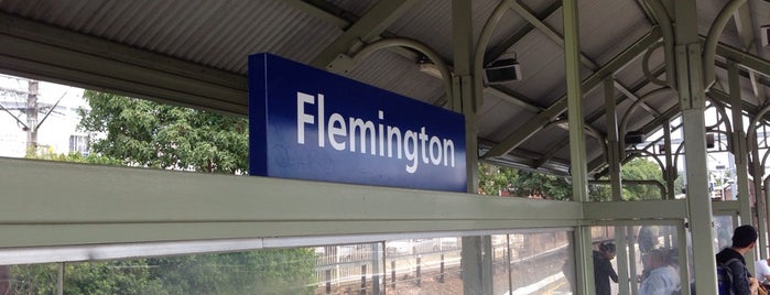 Flemington Station is one of Posti che sono piaciuti a Darren.