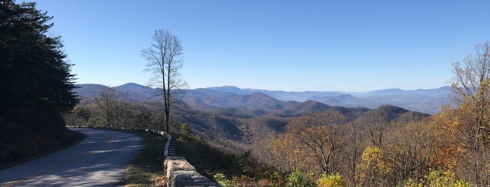 Chimney Rock Mountain Overlook is one of Weekend getaways.