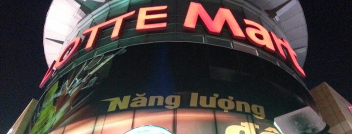Lotte Mart is one of Tempat yang Disukai Masahiro.